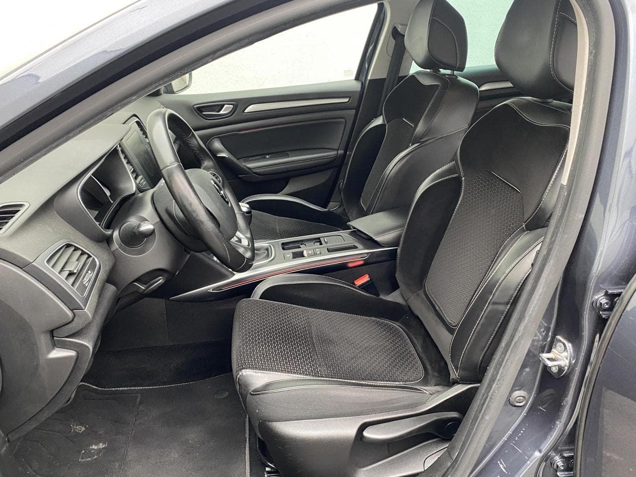 2017 Renault MEGANE - 9