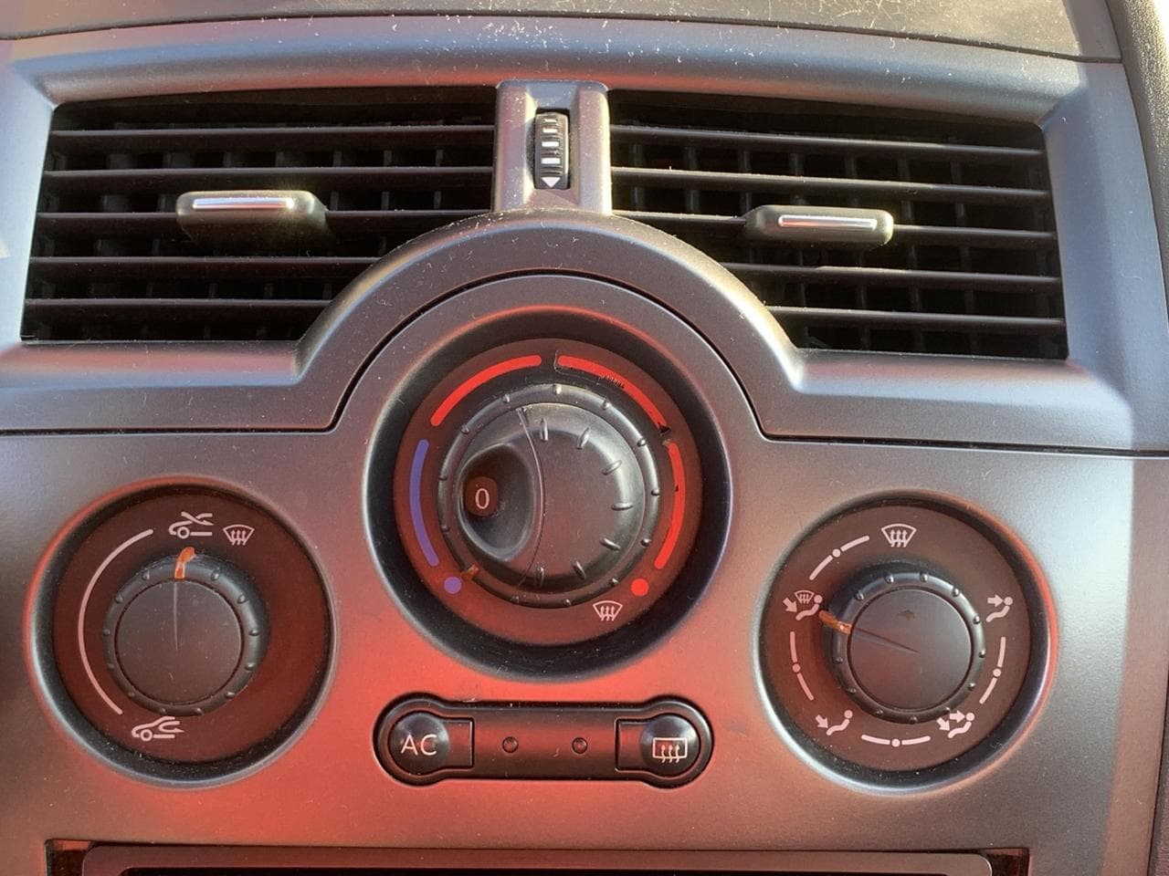 2007 Renault MEGANE - 16