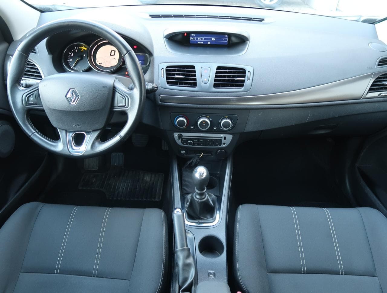 2015 Renault MEGANE - 10