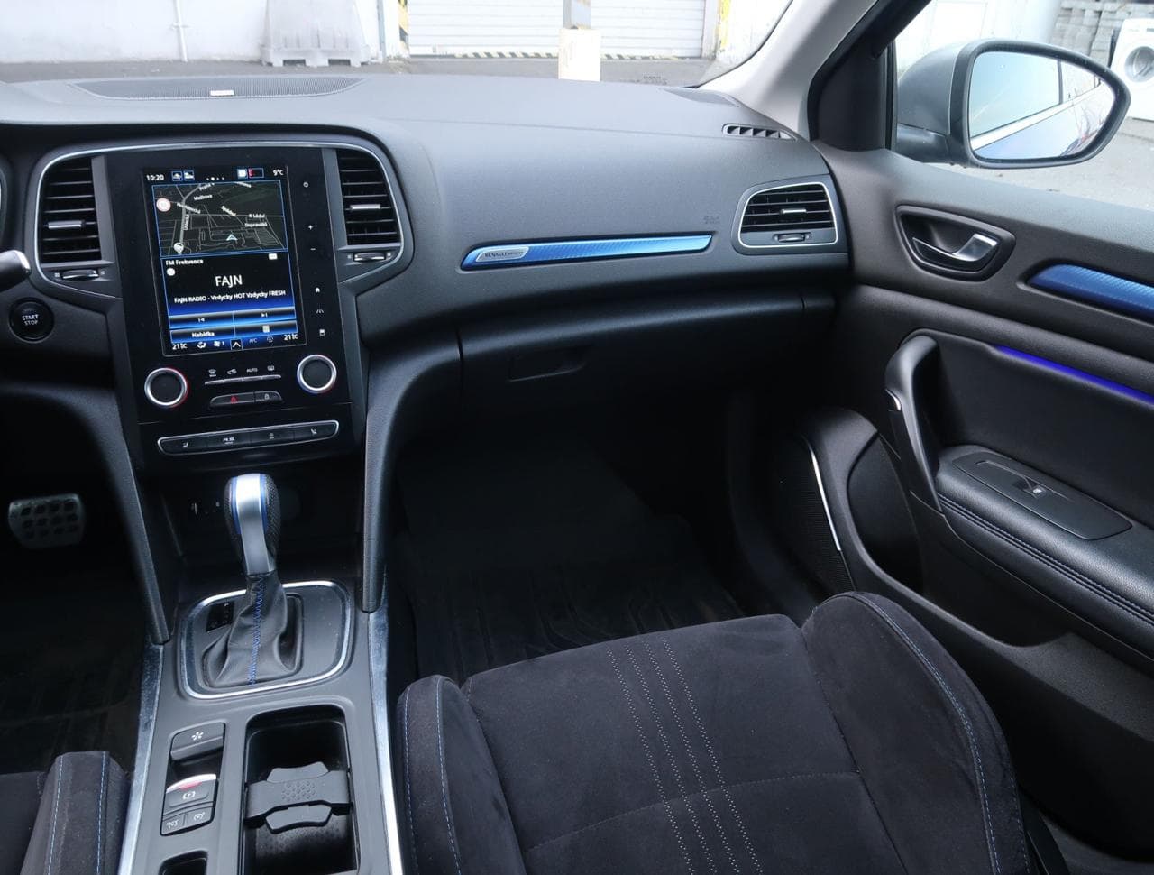 2016 Renault Megane - 11