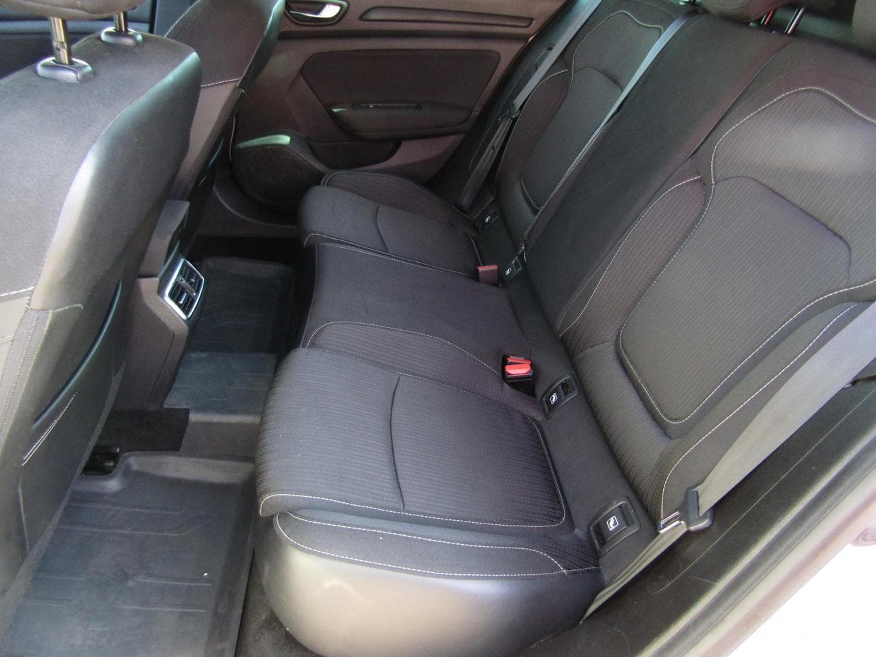 2018 Renault Megane - 19