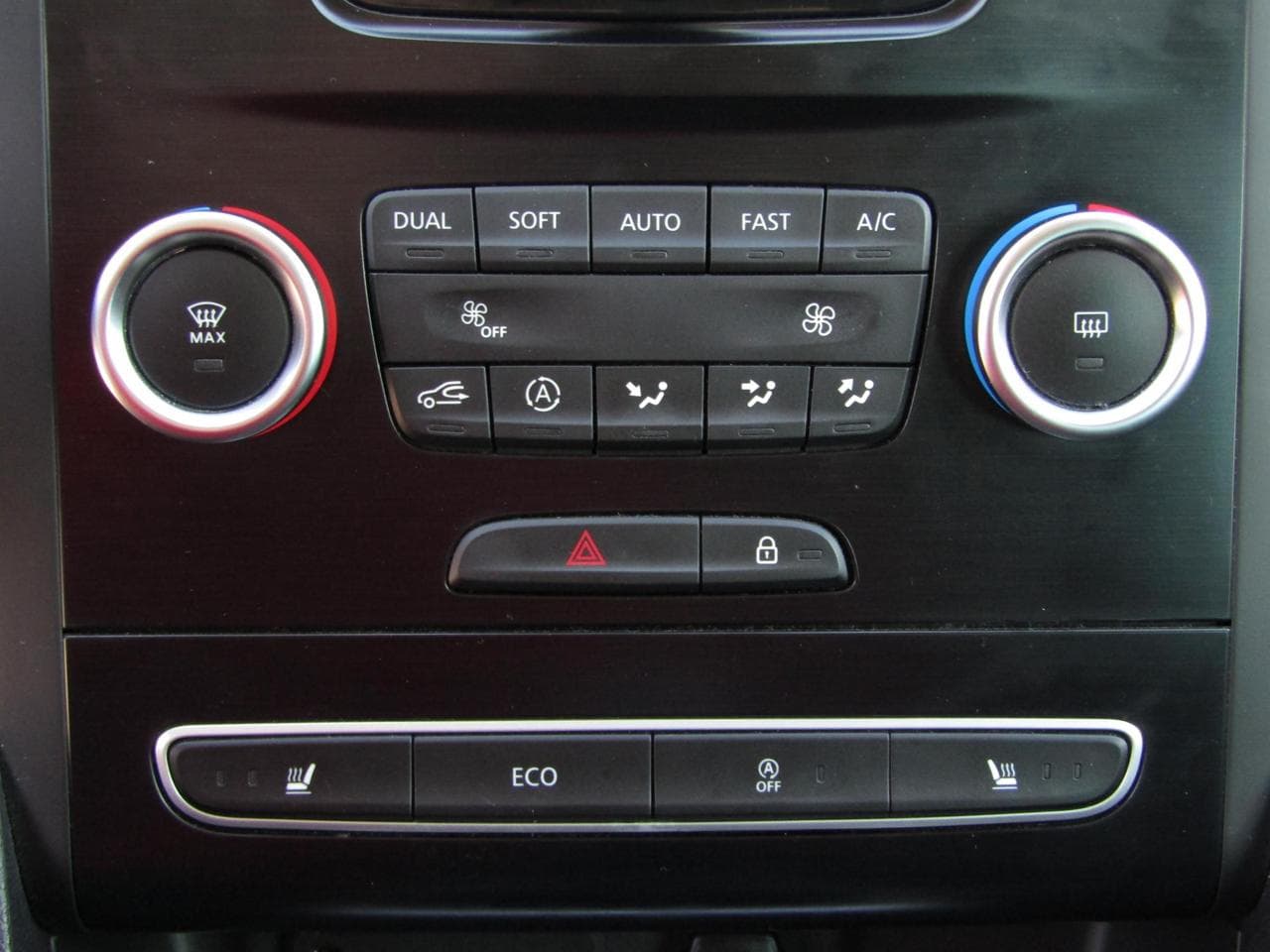 2018 Renault Megane - 27