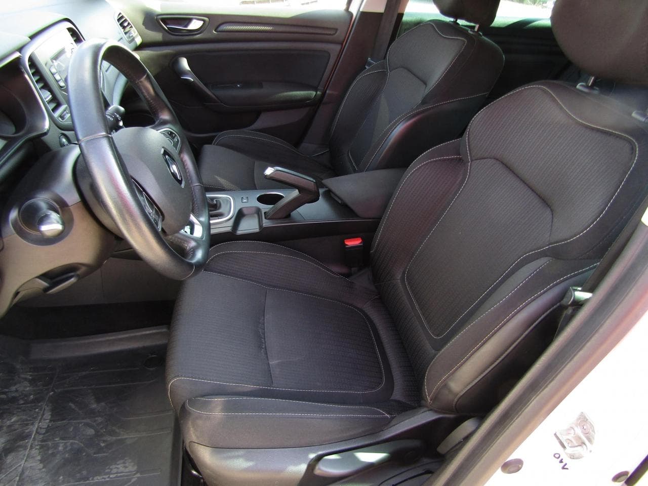 2018 Renault Megane - 17