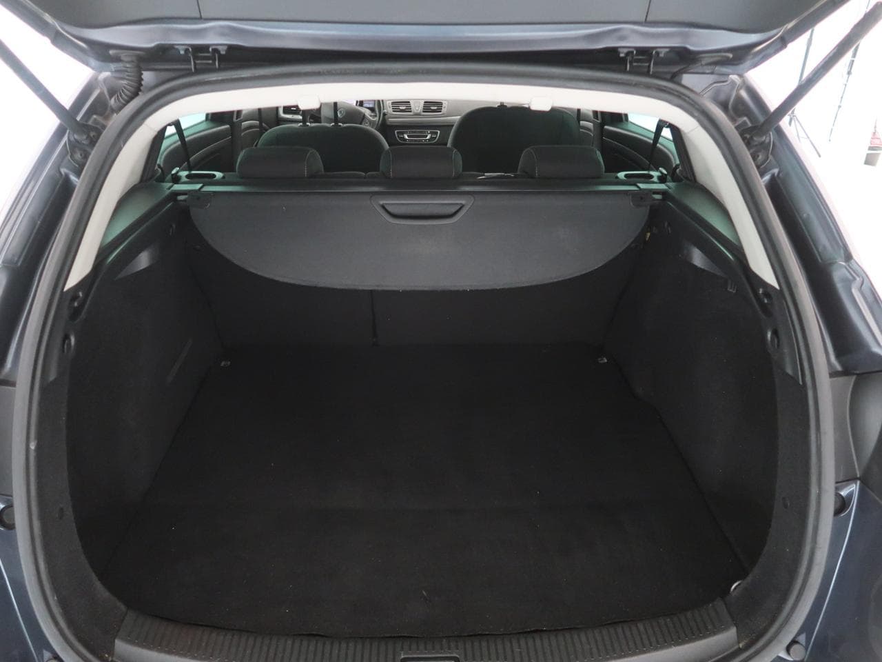 2016 Renault Megane - 19