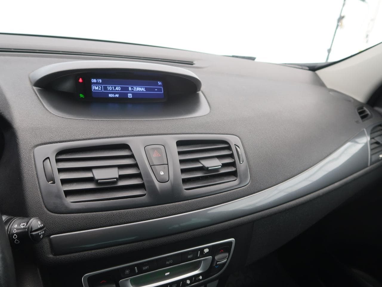 2016 Renault Megane - 18