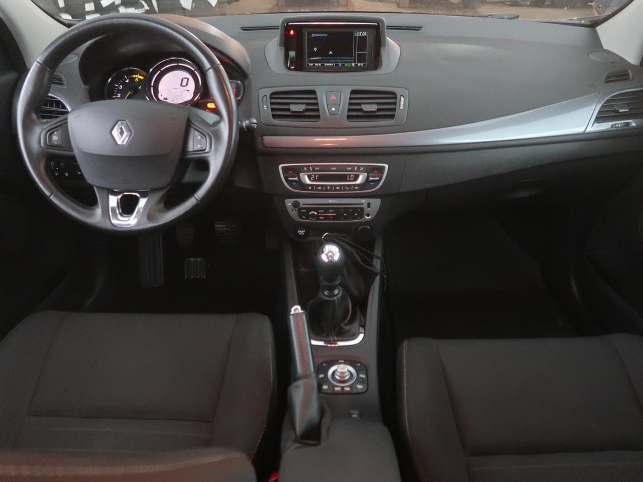 2016 Renault MEGANE - 10