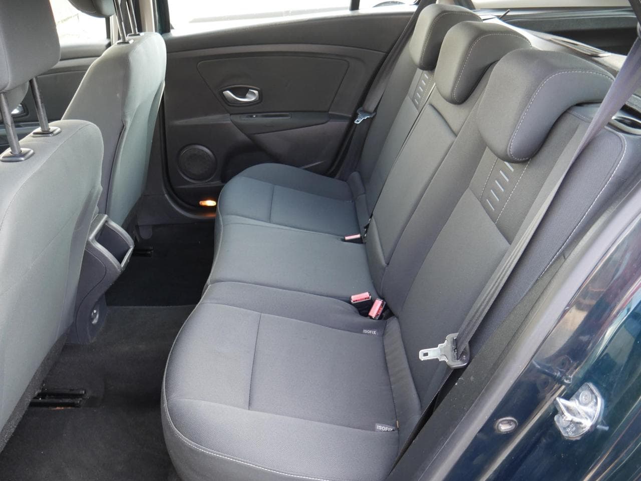 2010 Renault MEGANE - 10