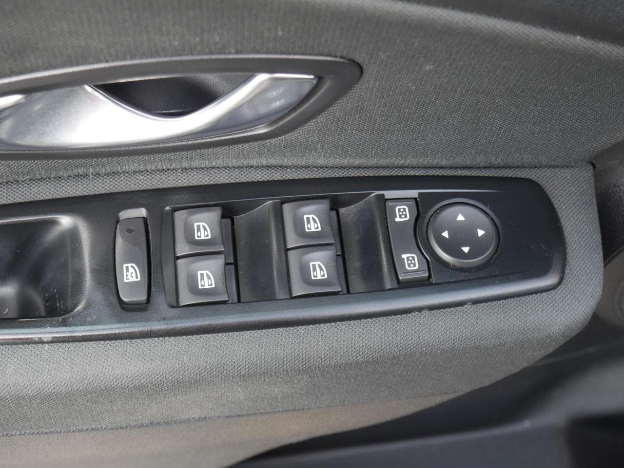 2010 Renault MEGANE - 11