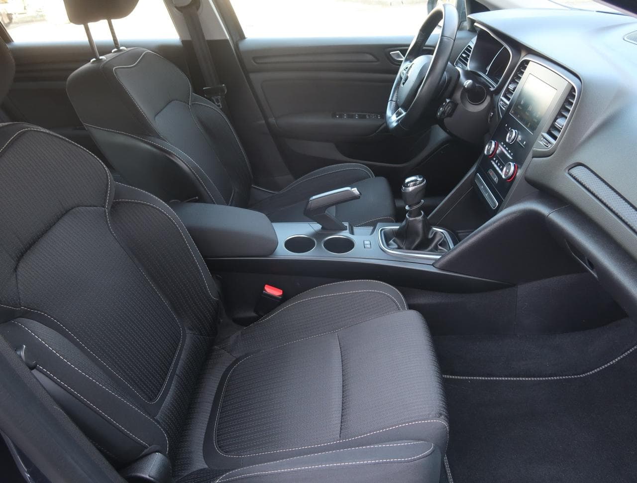 2018 Renault MEGANE - 12