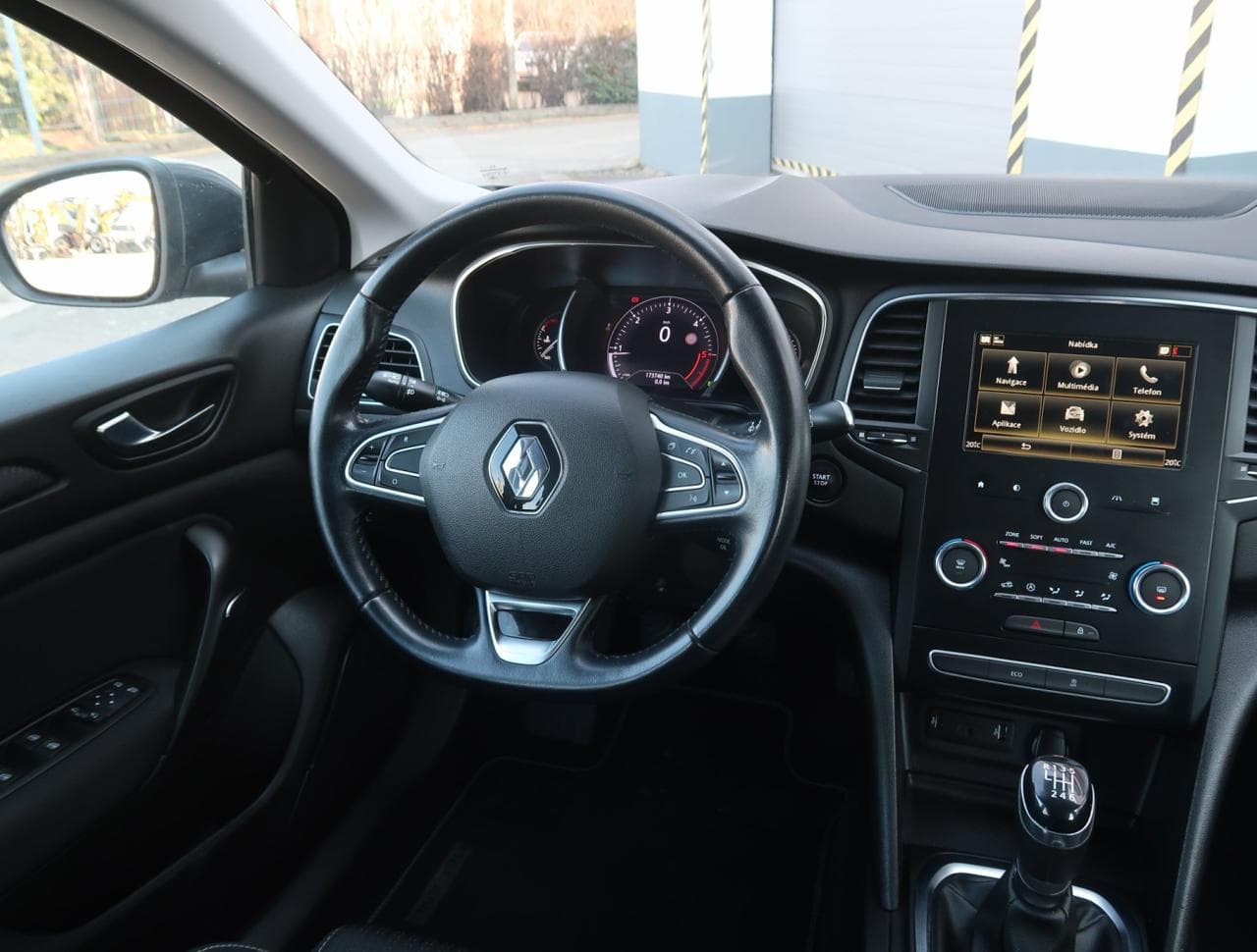 2018 Renault MEGANE - 9