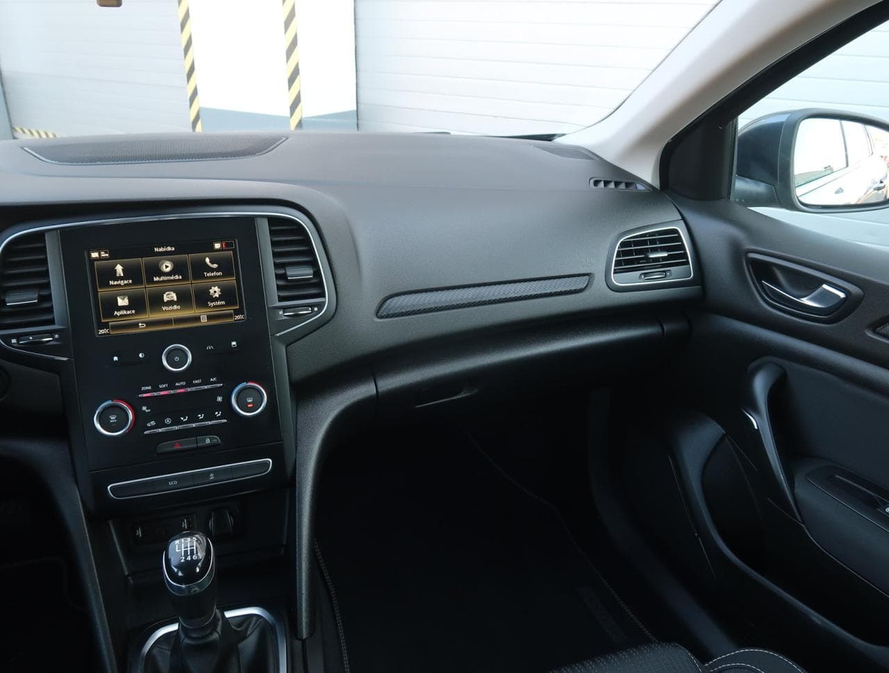 2018 Renault MEGANE - 11