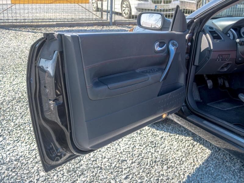 2005 Renault MEGANE - 10