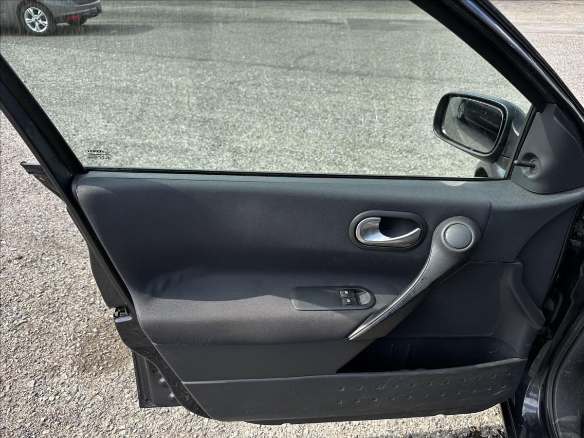 2007 Renault Megane - 27