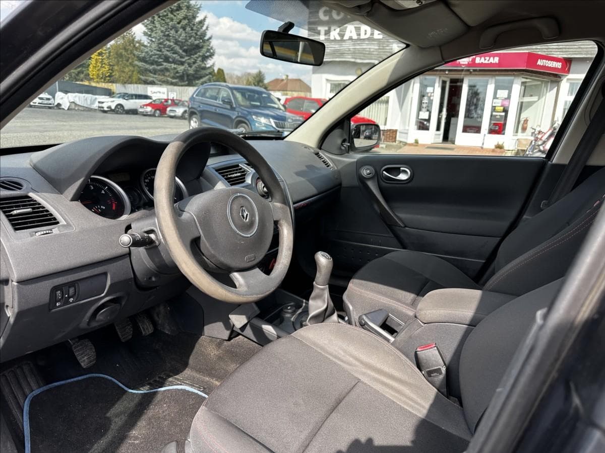 2007 Renault Megane - 25