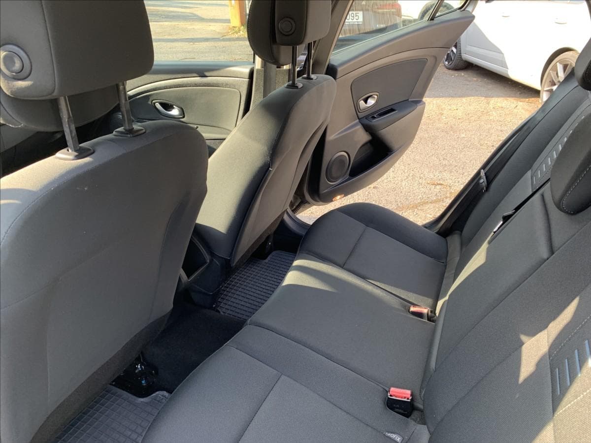 2010 Renault Megane - 29