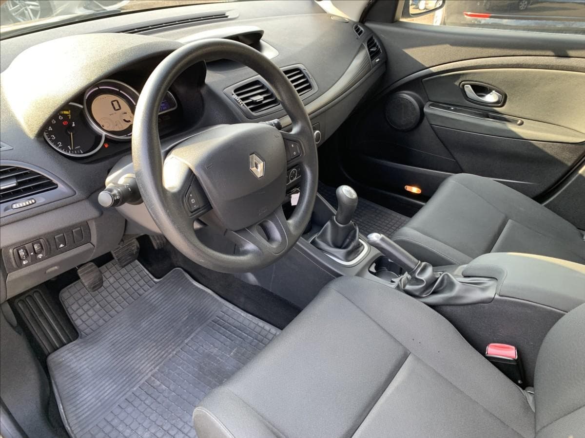 2010 Renault Megane - 19