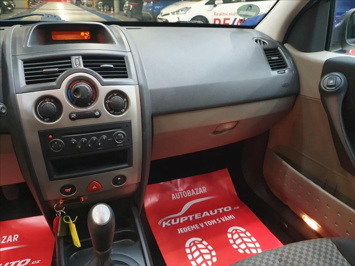 2005 Renault MEGANE - 7
