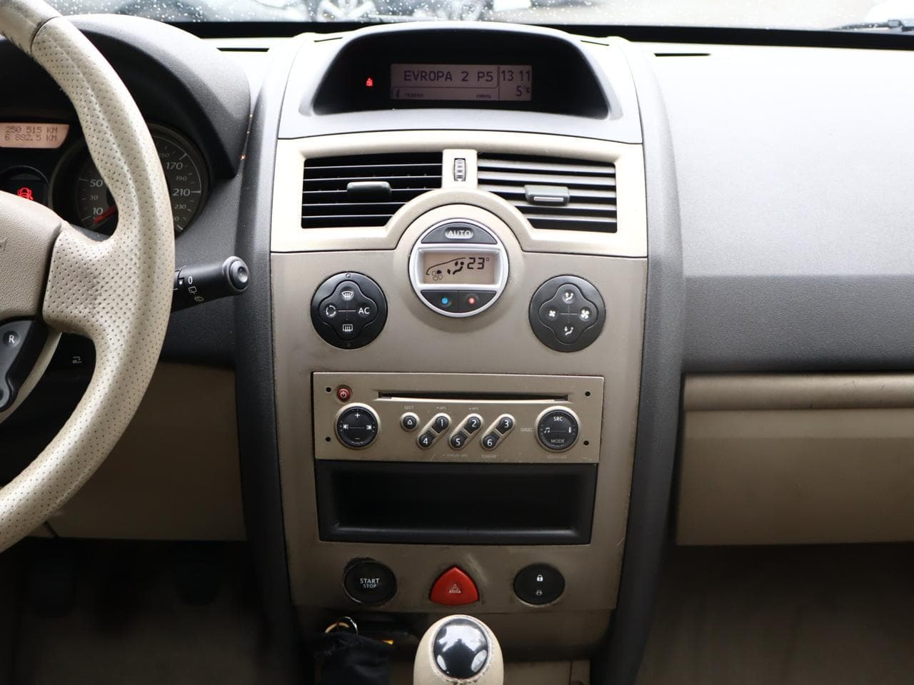 2006 Renault MEGANE - 15