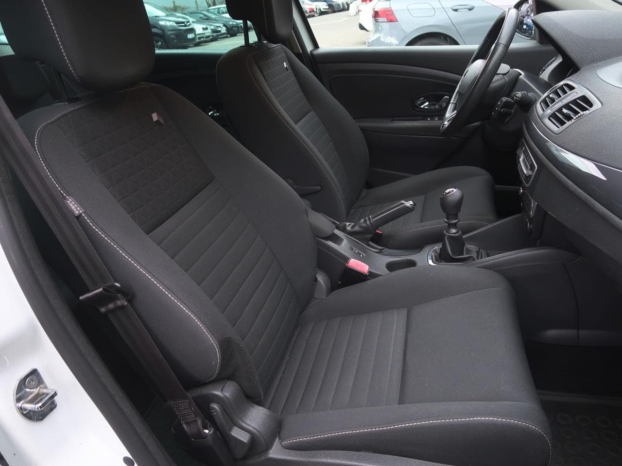2016 Renault MEGANE - 12