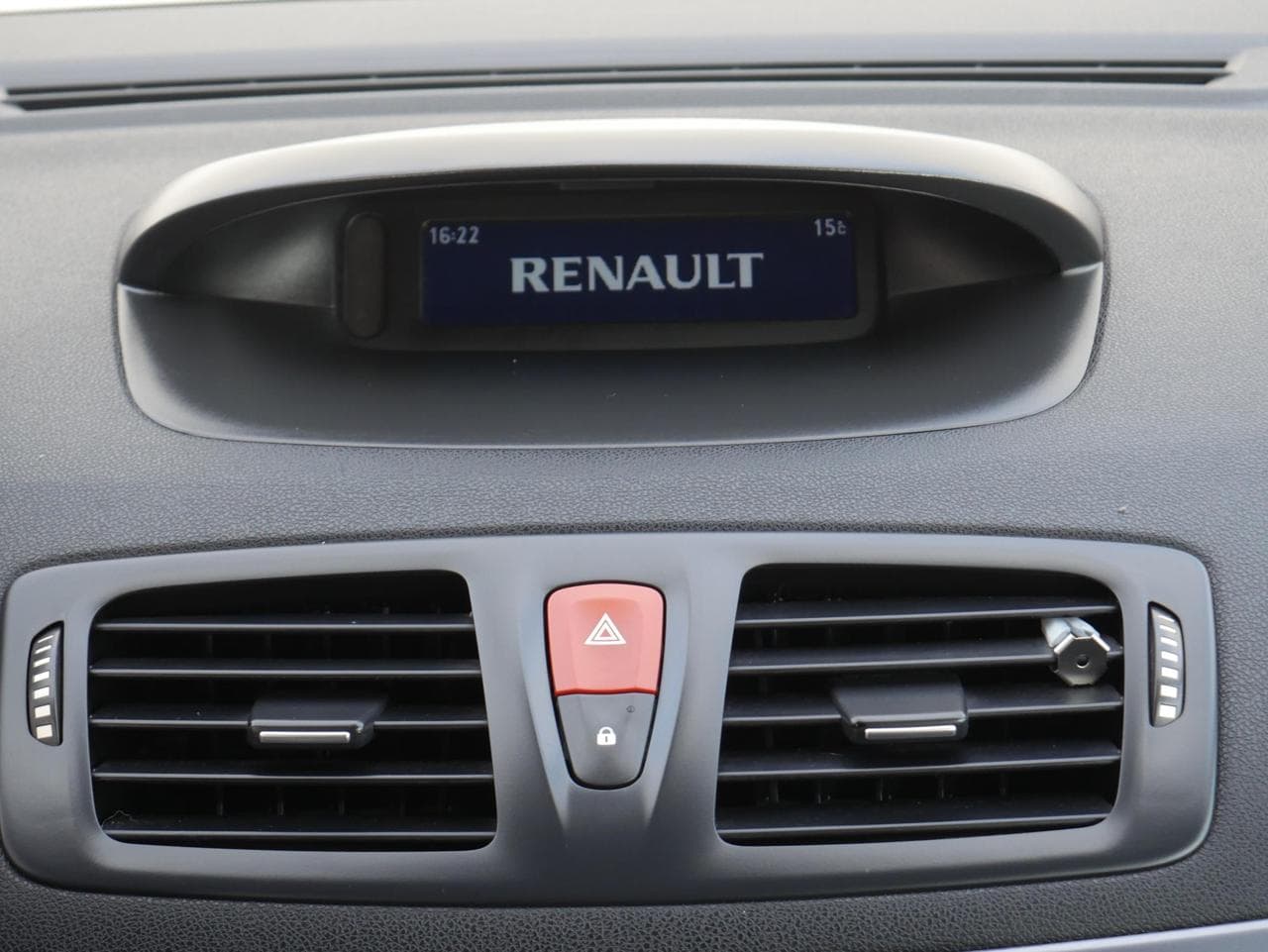 2011 Renault MEGANE - 18