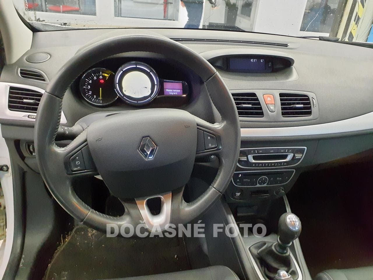 2010 Renault MEGANE - 3