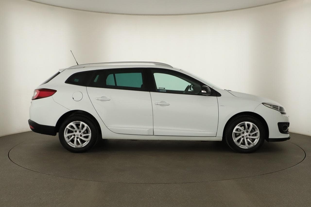 2016 Renault MEGANE - 8