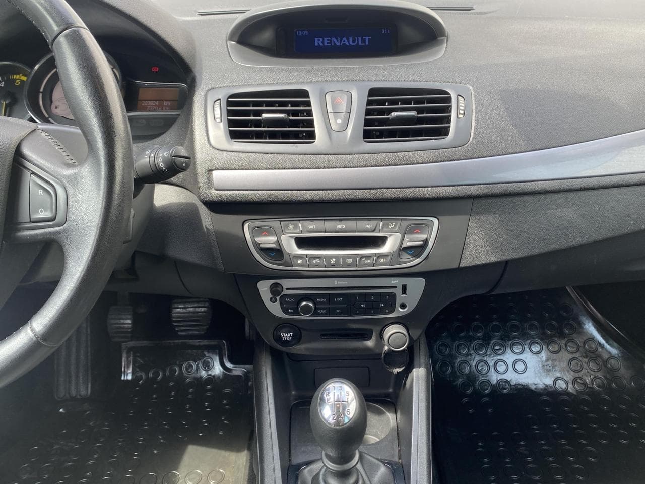 2016 Renault MEGANE - 12