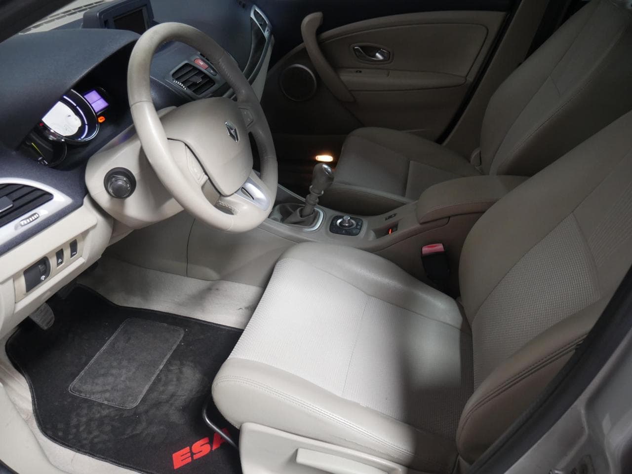 2010 Renault MEGANE - 15