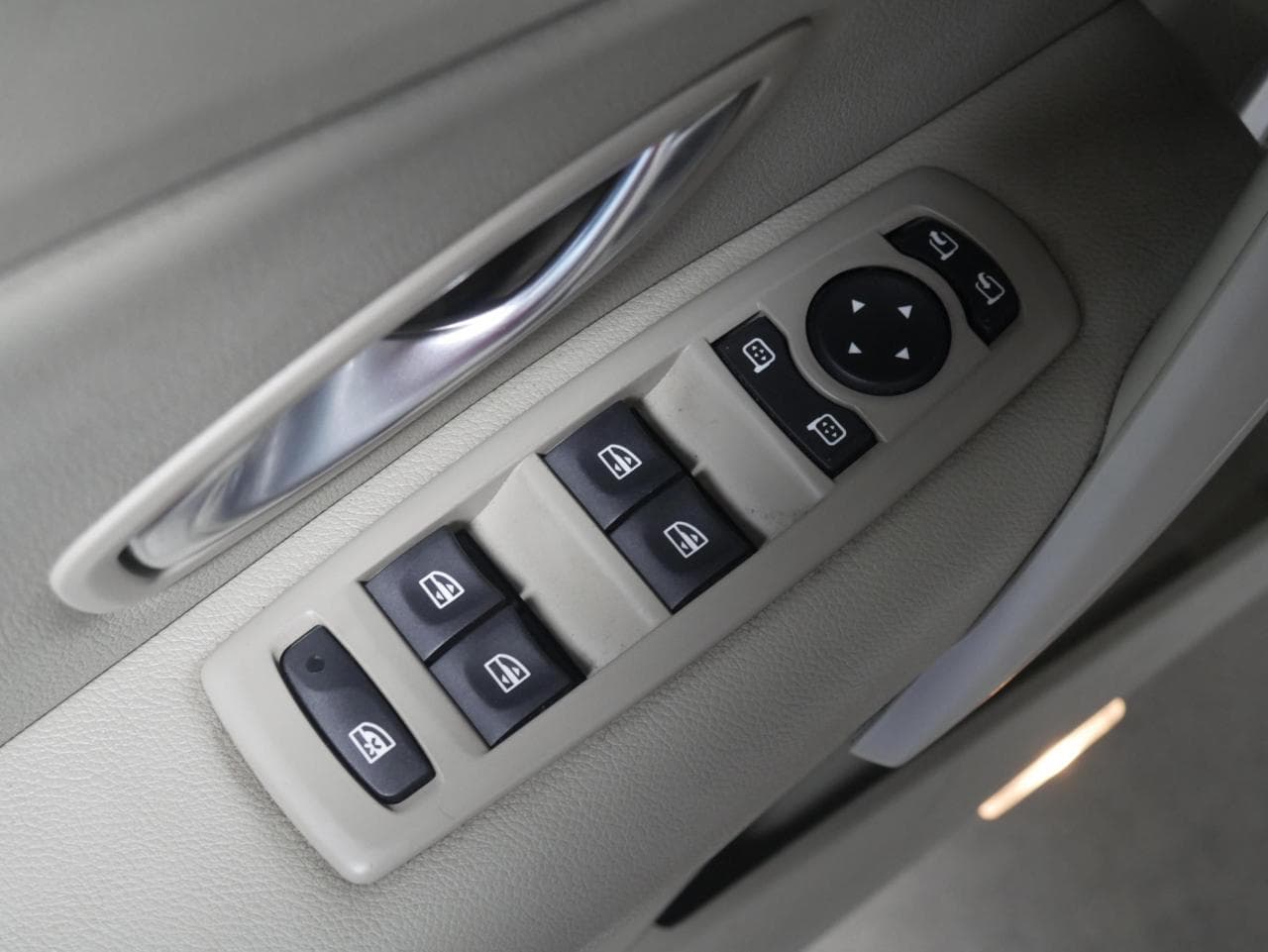 2010 Renault MEGANE - 32