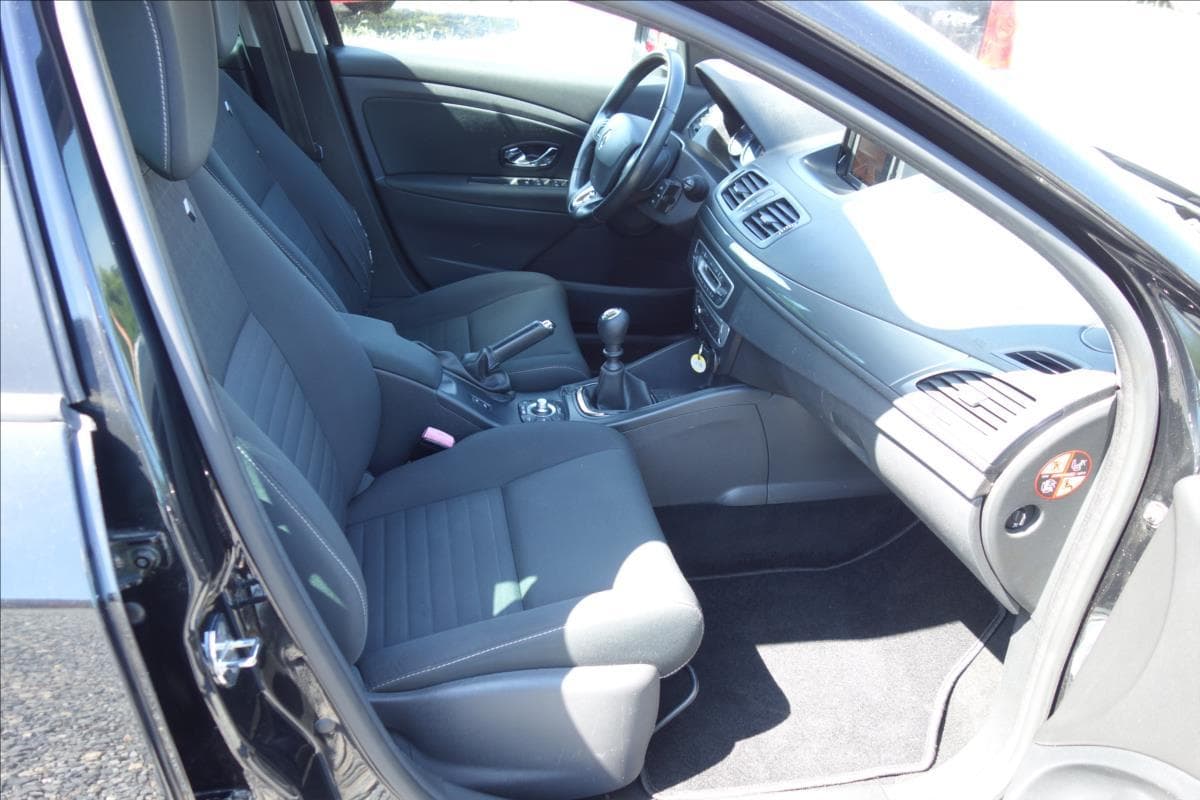 2016 Renault MEGANE - 11