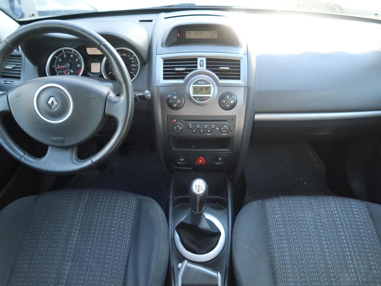 2007 Renault MEGANE - 10
