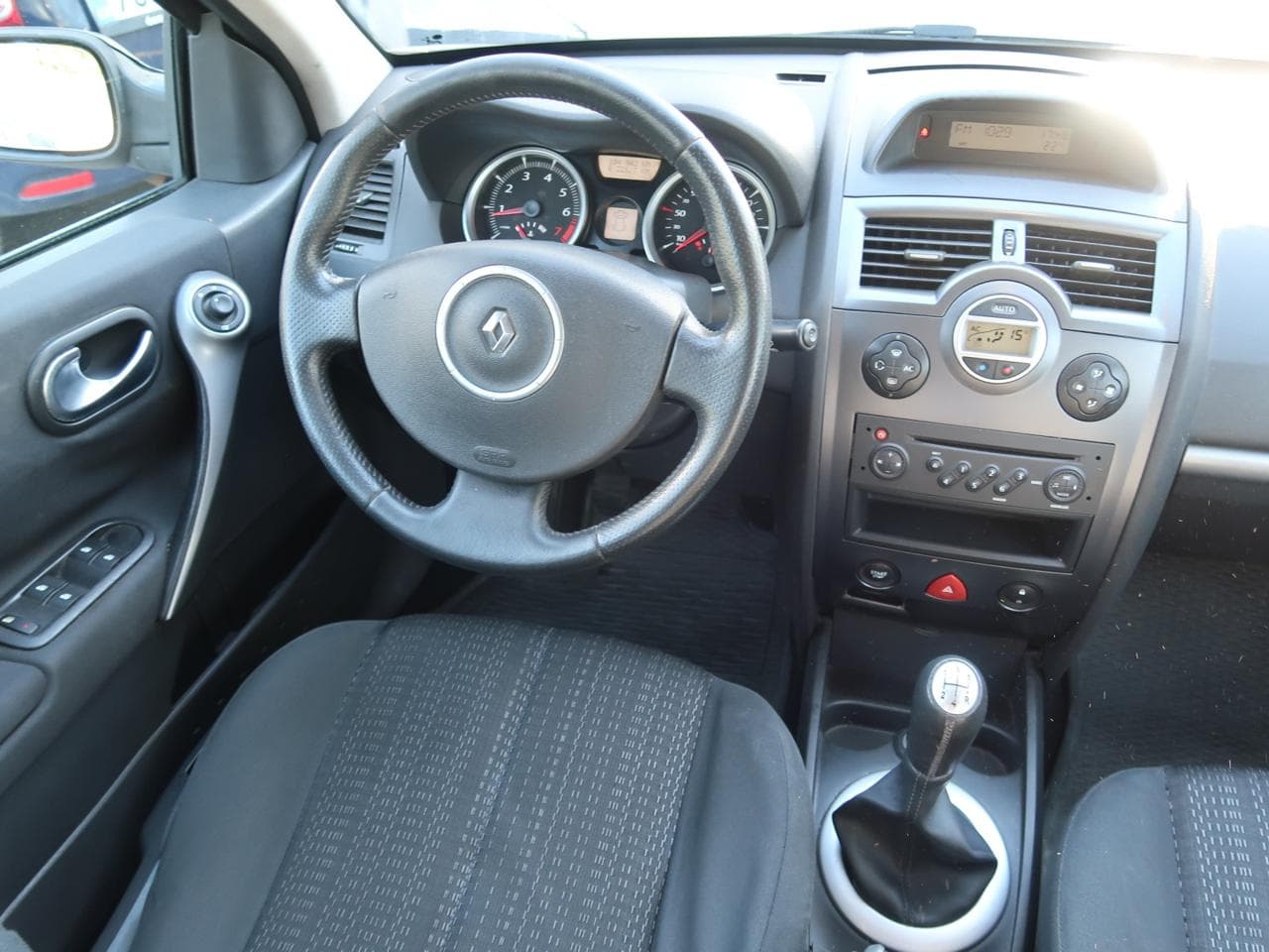 2007 Renault MEGANE - 9