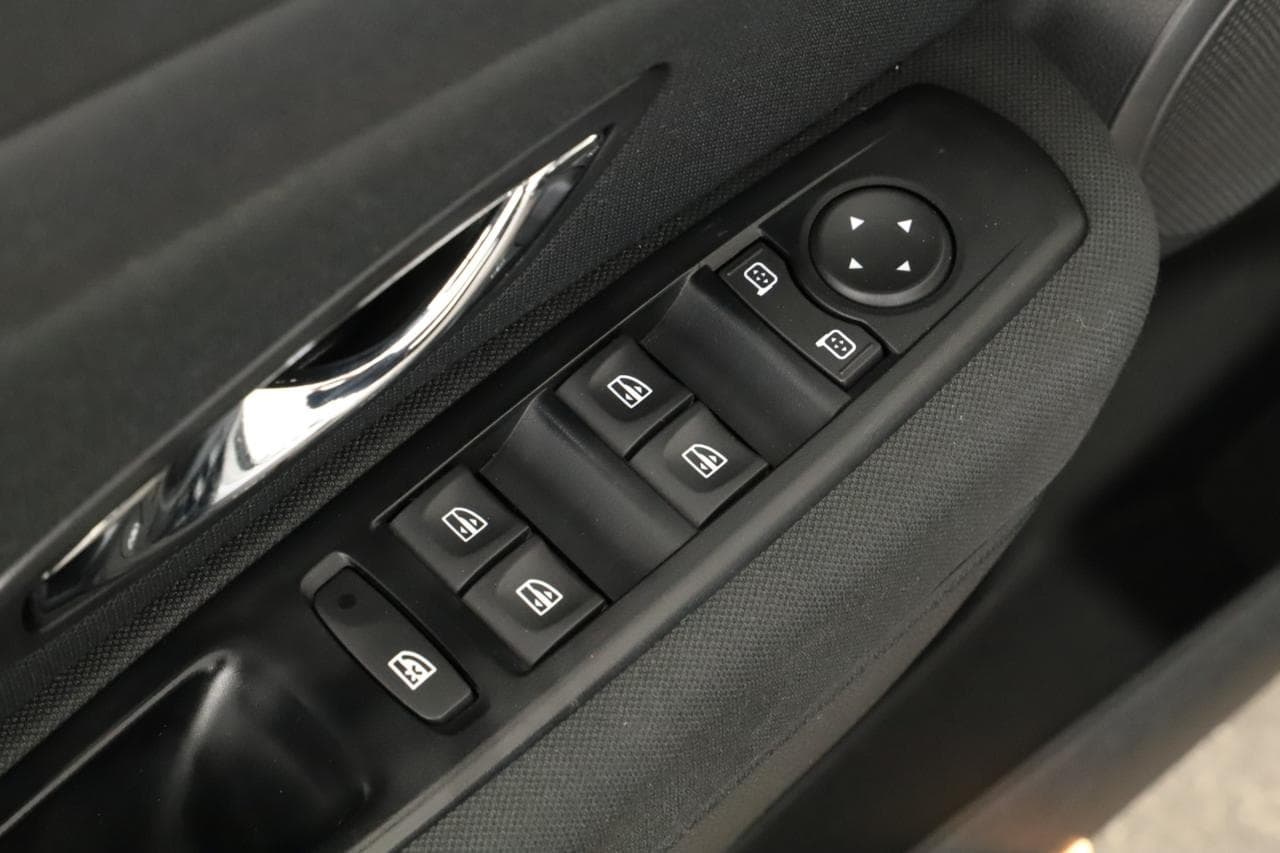 2012 Renault MEGANE - 16