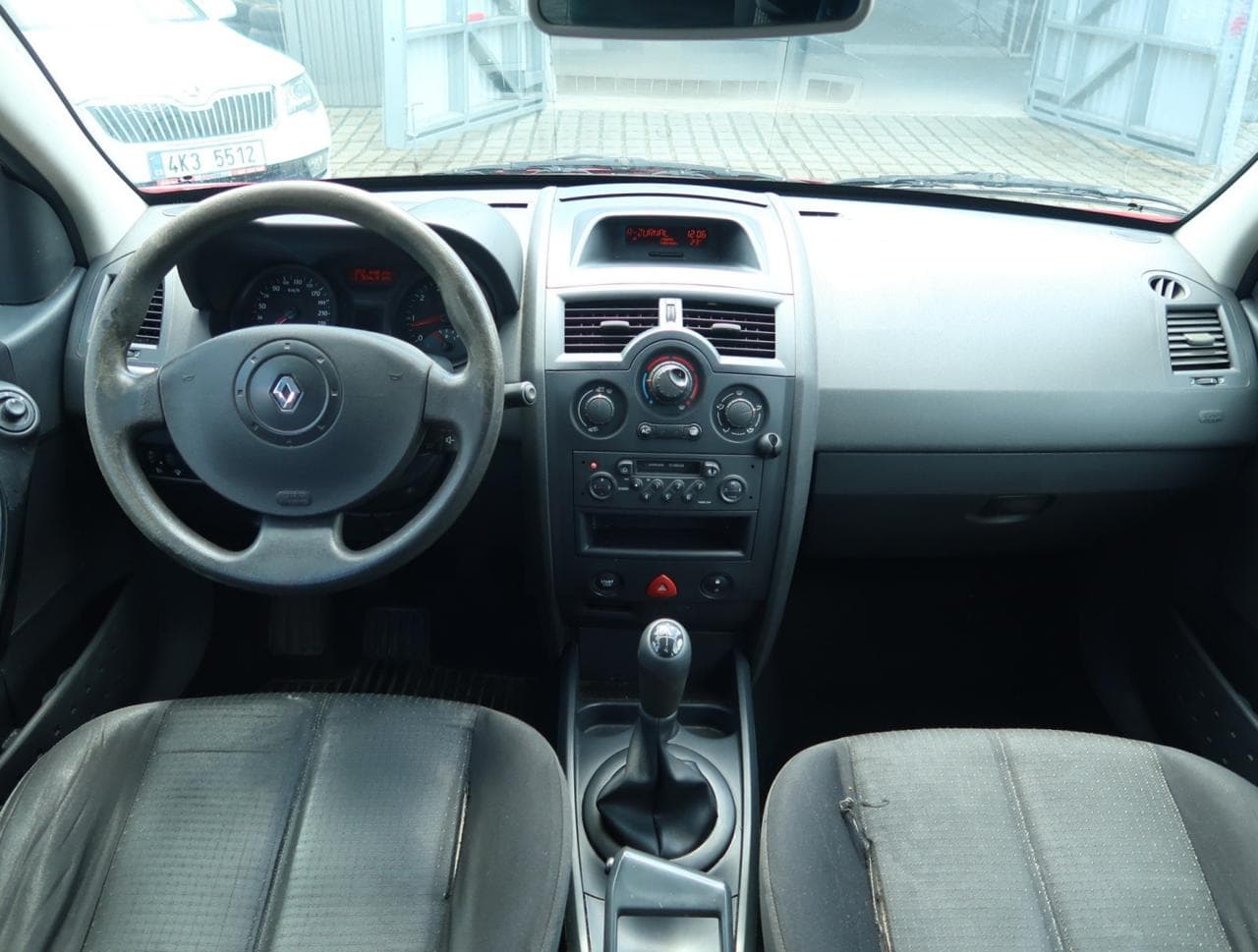 2004 Renault MEGANE - 10