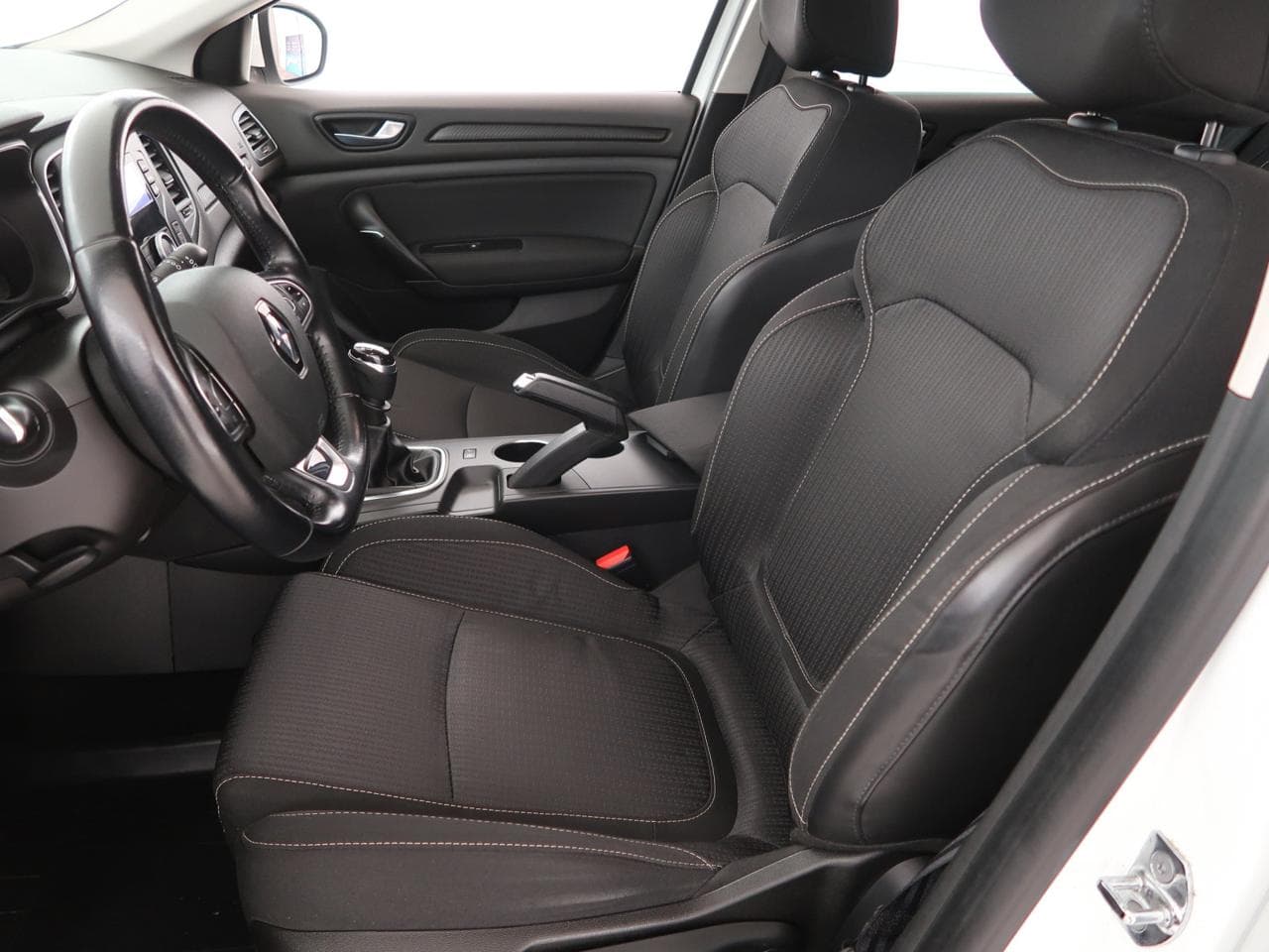 2017 Renault MEGANE - 16