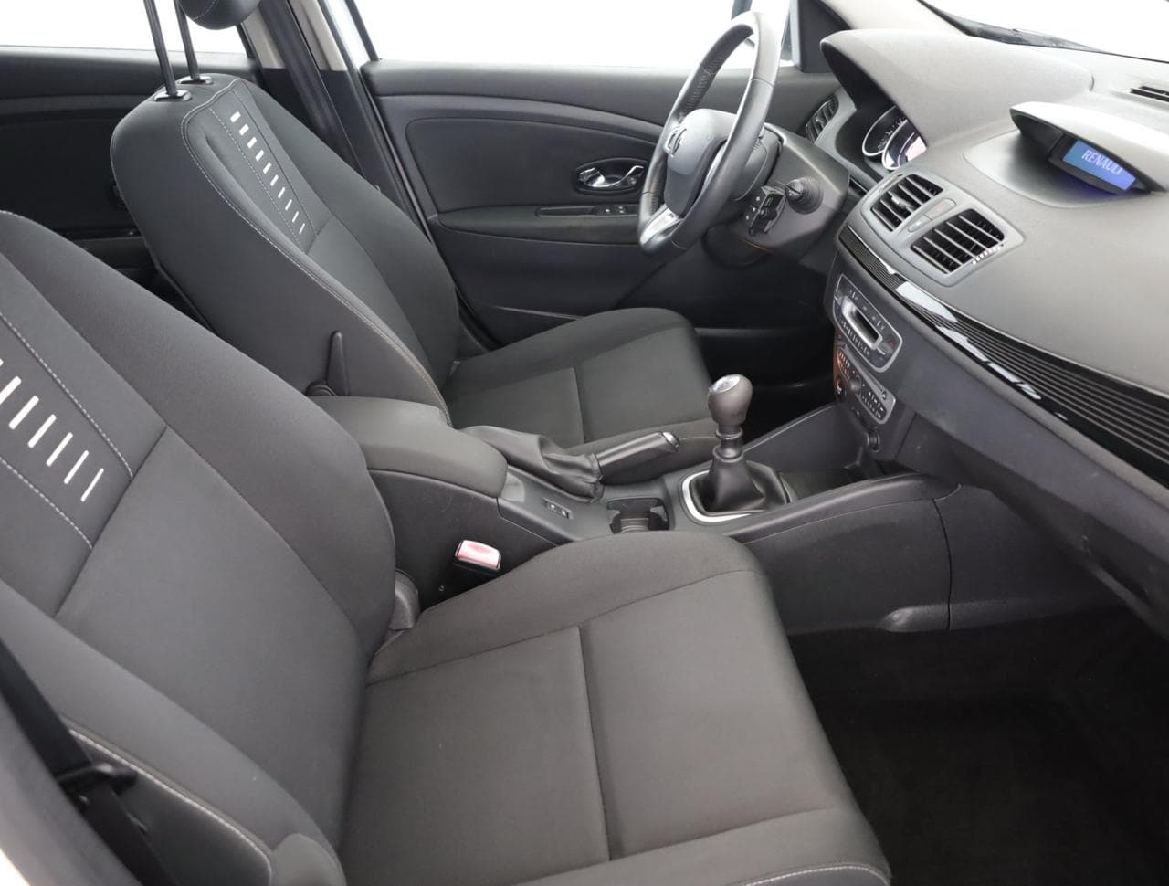 2011 Renault MEGANE - 10