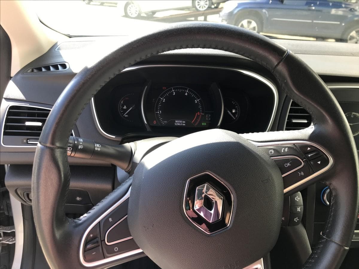 2020 Renault MEGANE - 13