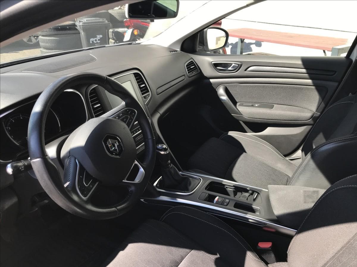 2020 Renault MEGANE - 9