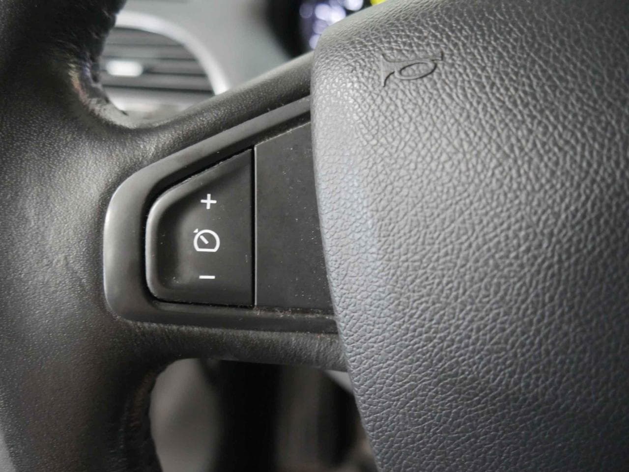 2015 Renault MEGANE - 26