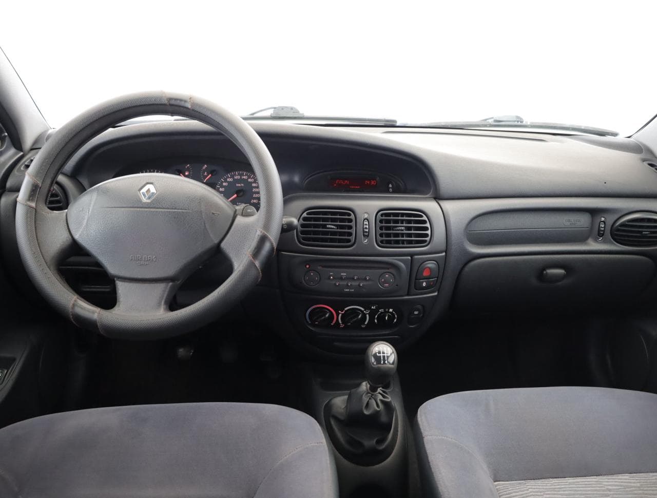 2003 Renault MEGANE - 9