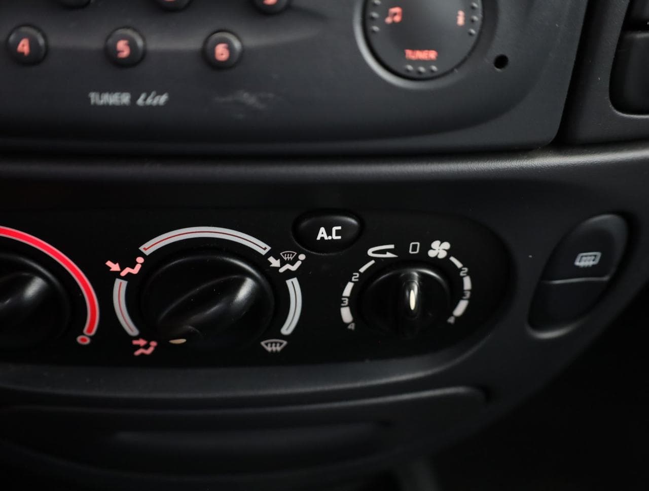 2003 Renault MEGANE - 17