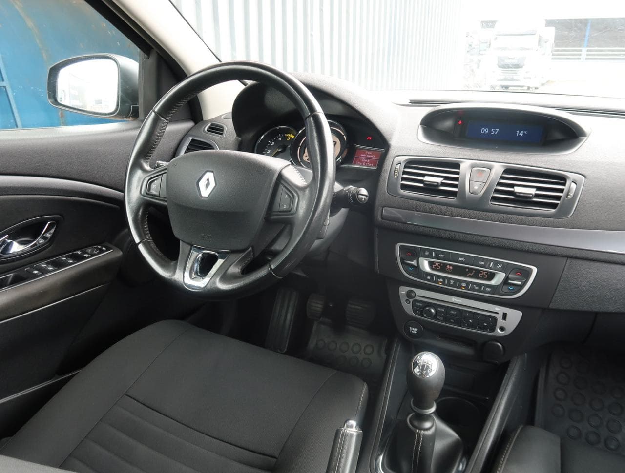 2015 Renault MEGANE - 13