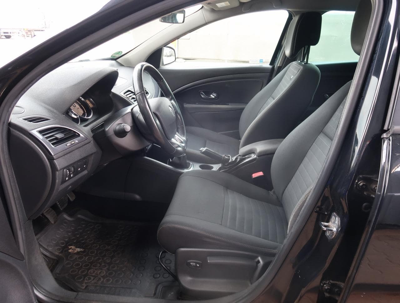 2015 Renault MEGANE - 23