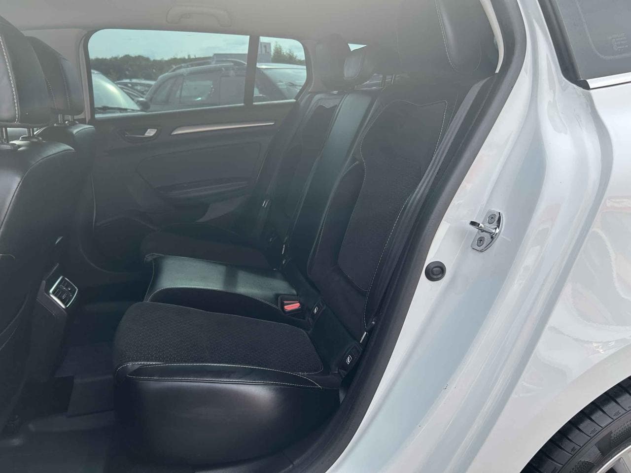2017 Renault MEGANE - 18