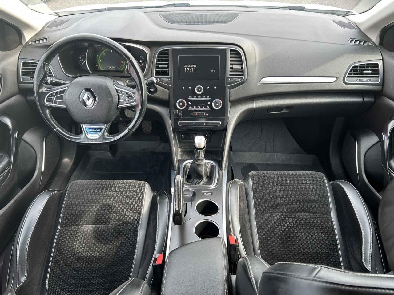 2017 Renault MEGANE - 14