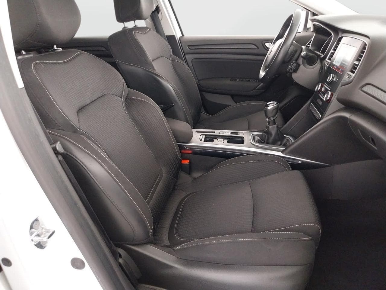 2019 Renault MEGANE - 12