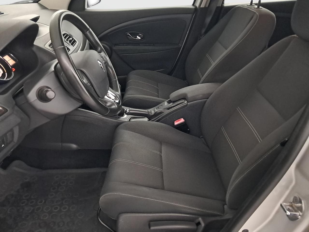 2014 Renault MEGANE - 16