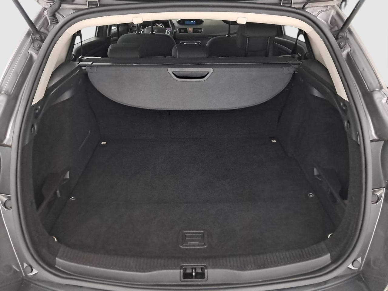 2011 Renault MEGANE - 20