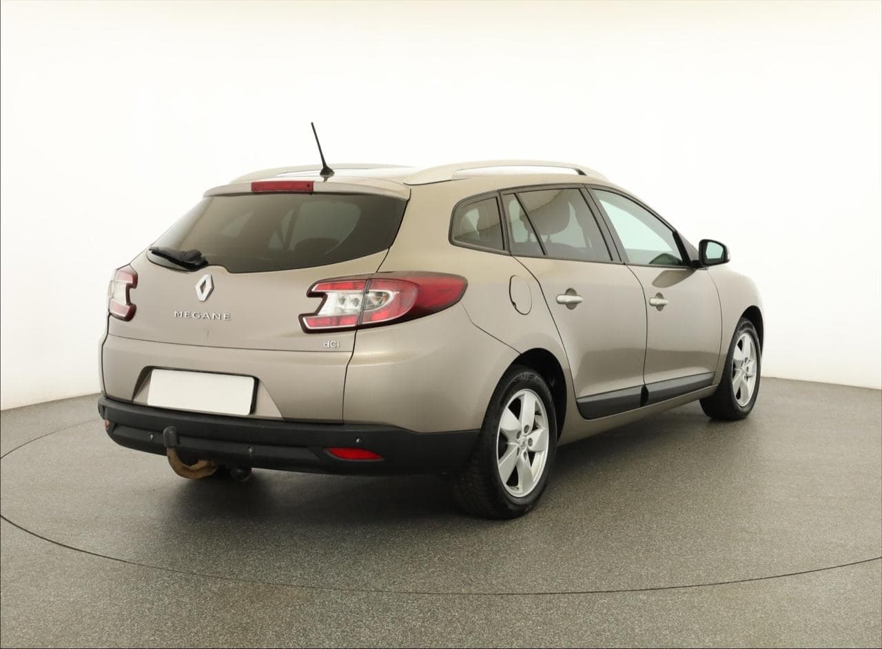 2010 Renault MEGANE - 7