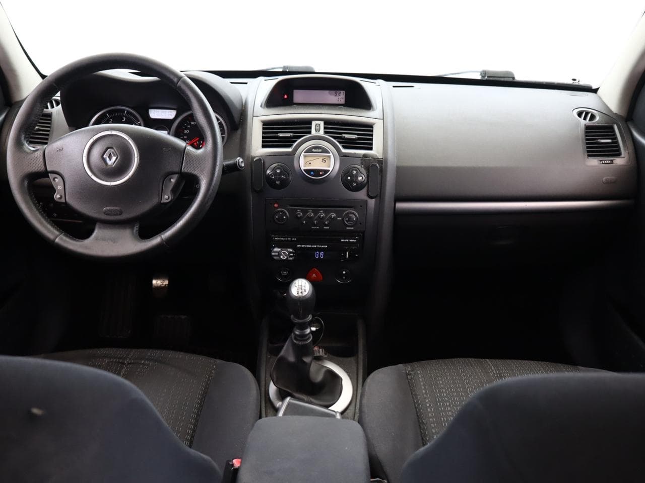 2008 Renault MEGANE - 9
